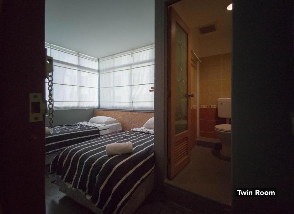 Koptel Budget Hotel Kuching Exterior foto